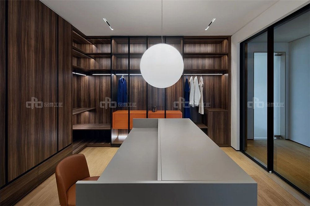 衣柜用實(shí)木材質(zhì)來(lái)做有哪些優(yōu)點(diǎn)？(圖2)